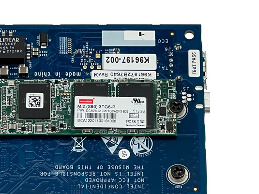Intel Thundercat3 SSD Test Board + Innodisk 3TG6-P 512GB SSD