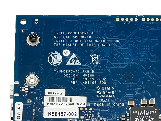 Intel Thundercat3 SSD Test Board + Innodisk 3TG6-P 512GB SSD