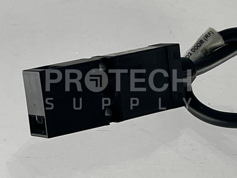 Load image into Gallery viewer, (Lot of 8) IDEC HS6B-12 Safety Interlock Switch
