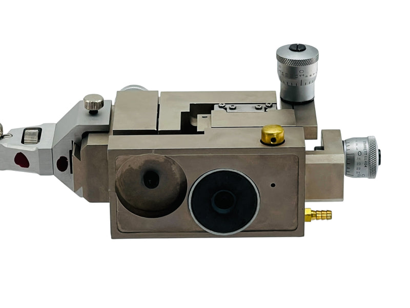 Load image into Gallery viewer, 3-Axis Probe Micropositioner w/ x3 Starrett 464 Micrometers
