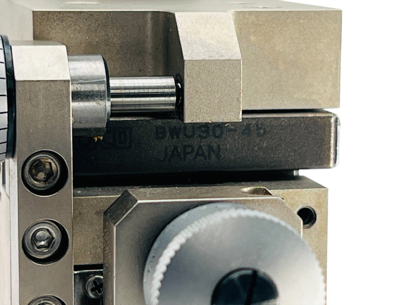 Load image into Gallery viewer, 3-Axis Probe Micropositioner w/ x3 Starrett 464 Micrometers
