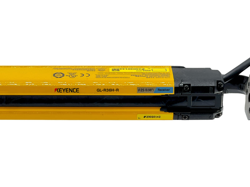 Load image into Gallery viewer, KEYENCE GL-R36H-R Safety Light Curtain Receiver · photo 2
